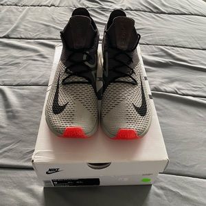 Air Max 270 Flyknit